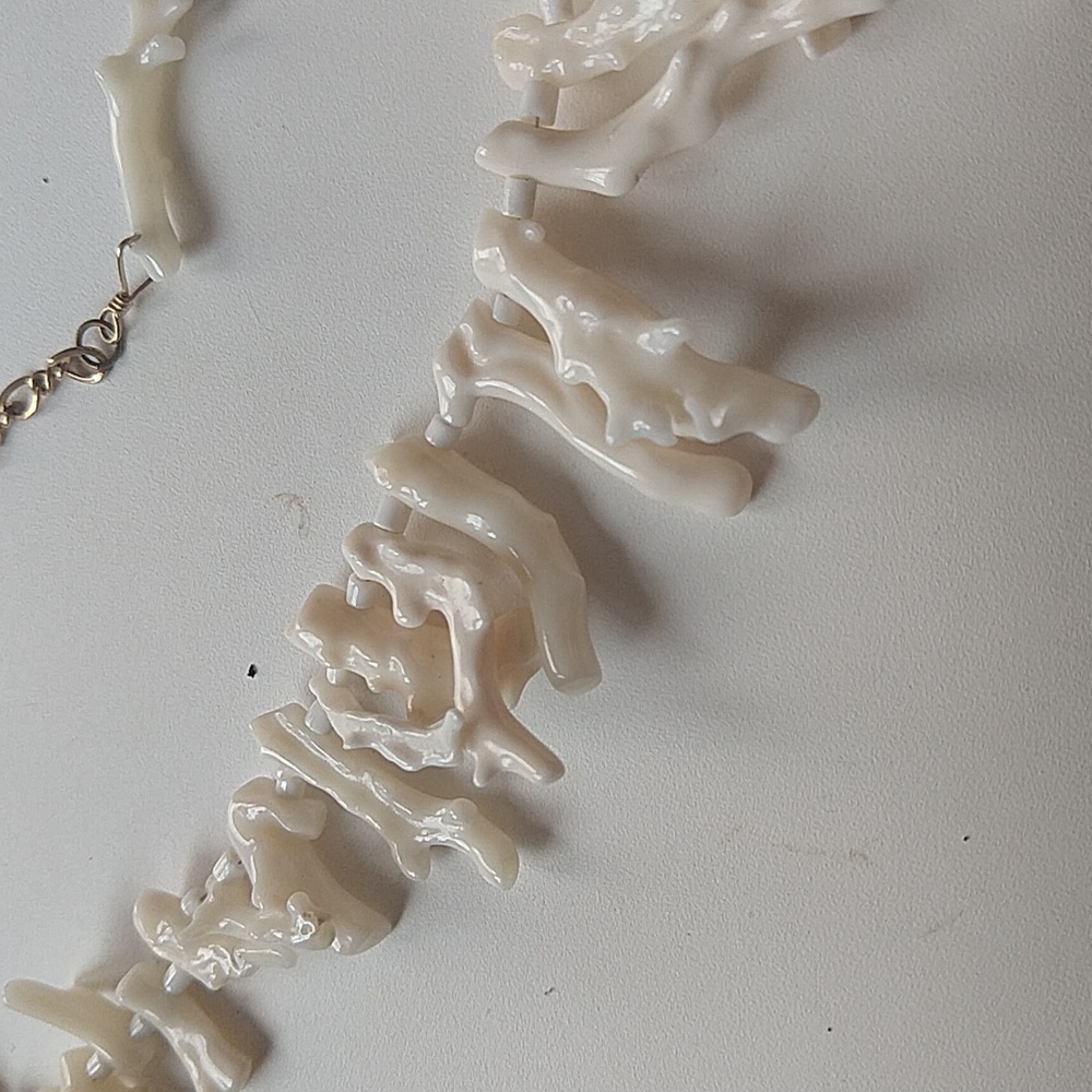 Genuine branch coral white vintage necklace collar adjustable gold tone clasp - Picture 13 of 17